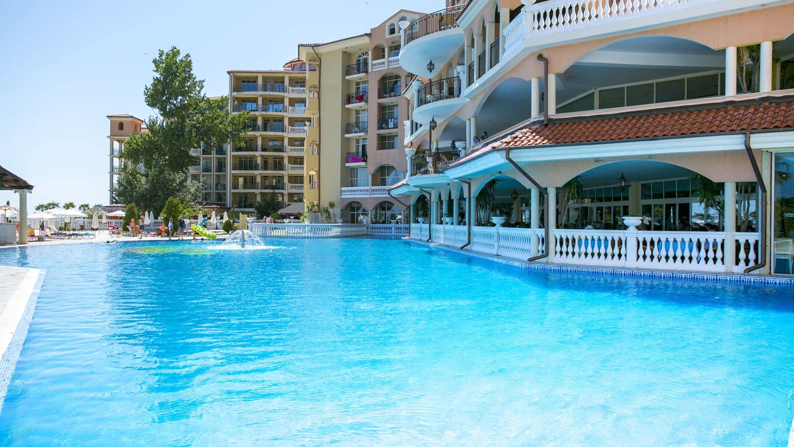 pools-outdoor-pool