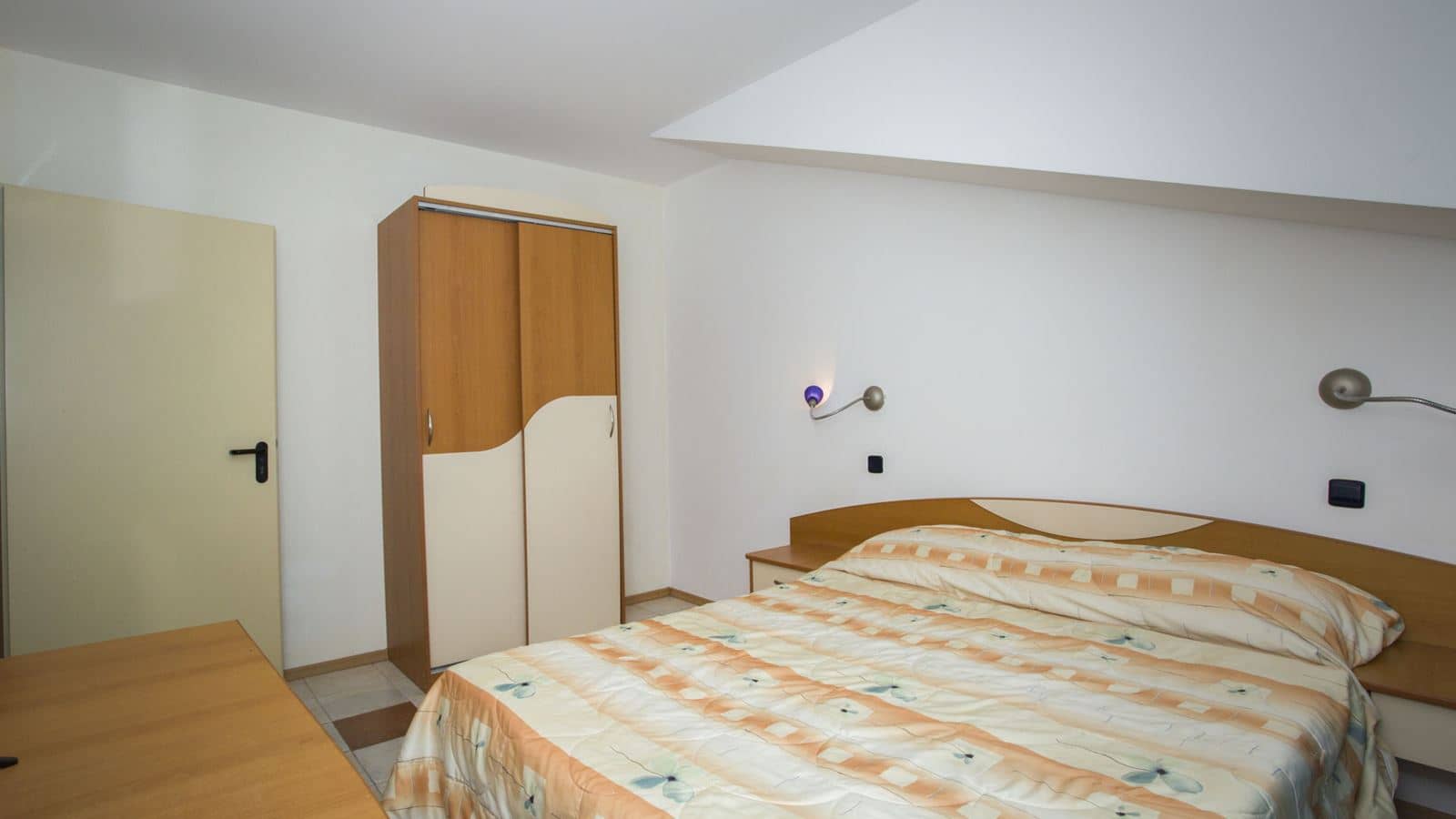 rooms-two-bedroom-apartment-sea-view