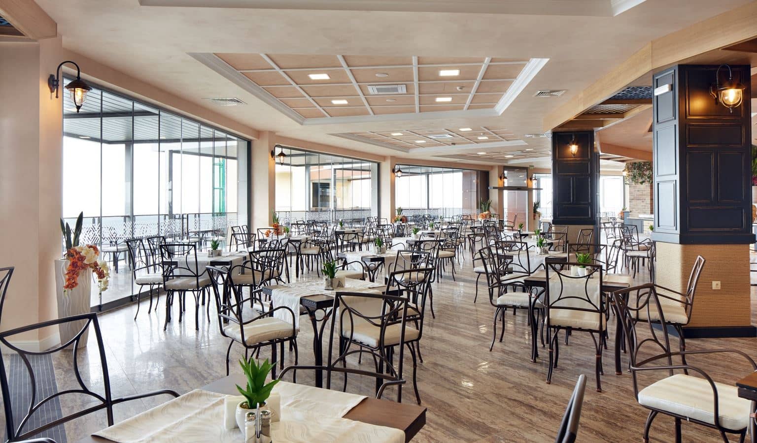 restaurants-restaurants