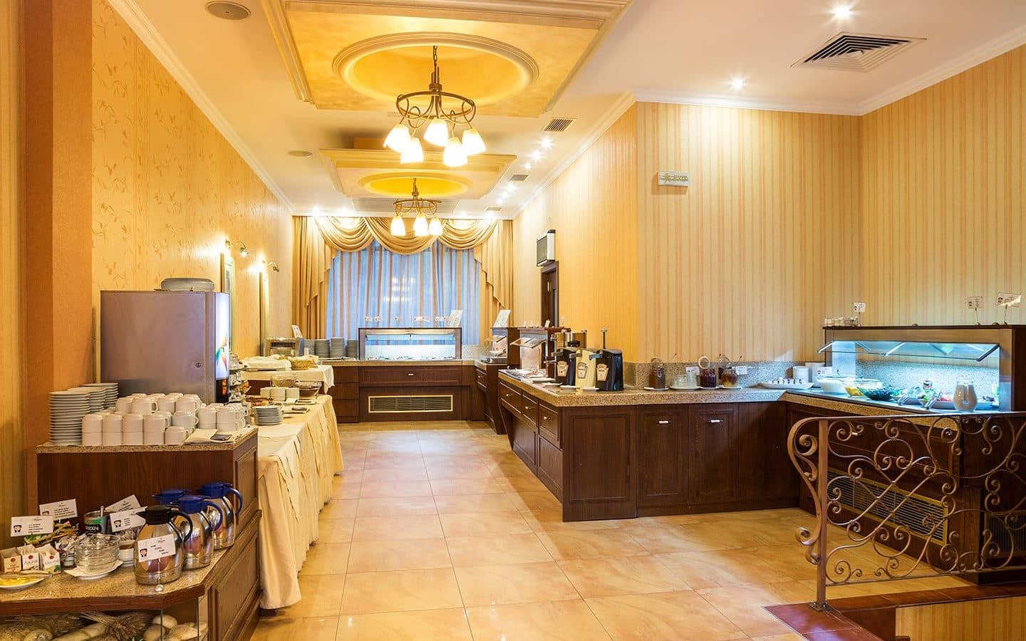 restaurants-romance-restaurant