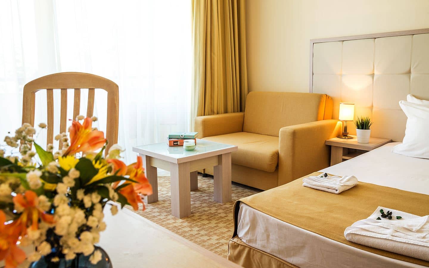 rooms-double-standard-room-balcony