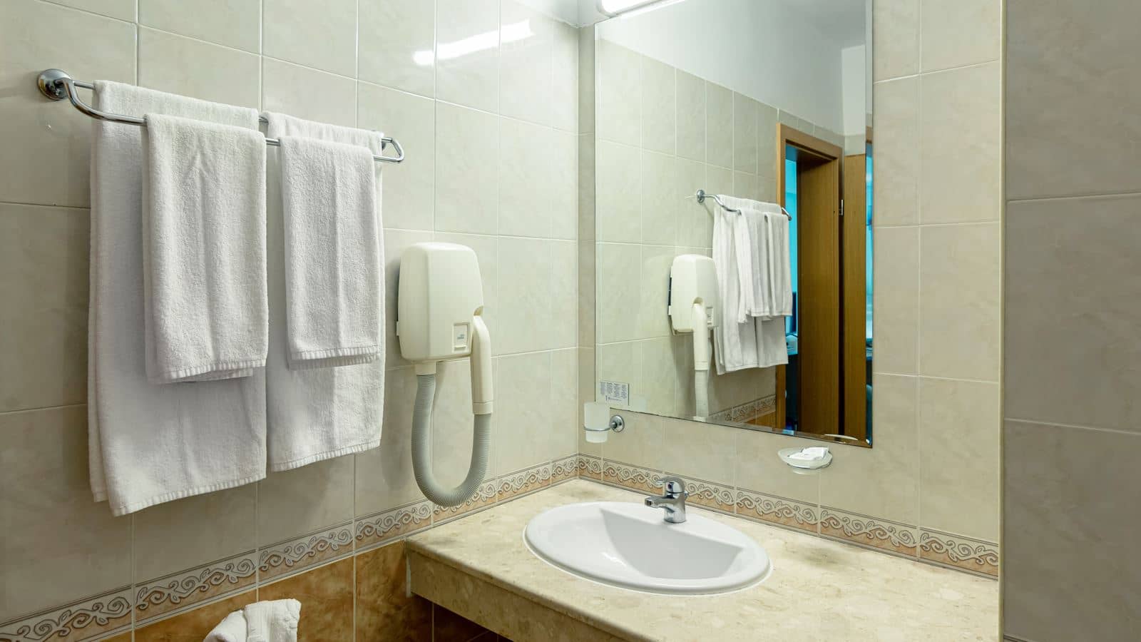 rooms-double-standard-room