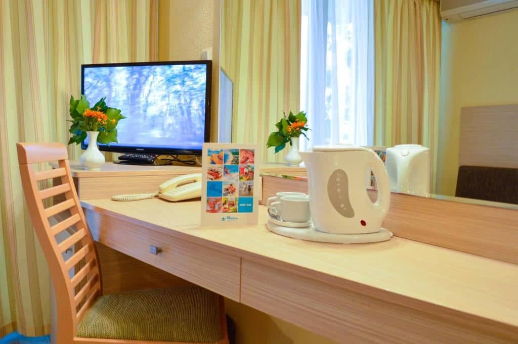 rooms-standard-room-balcony-or-terrace