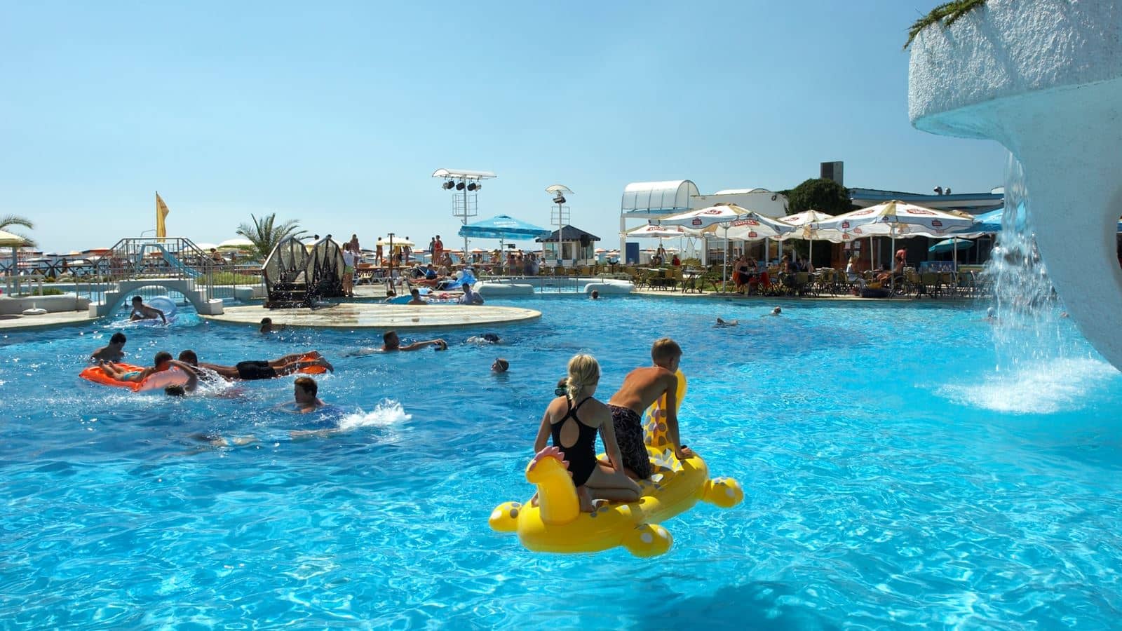 pools-outdoor-pool