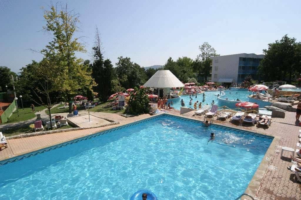 pools-pools