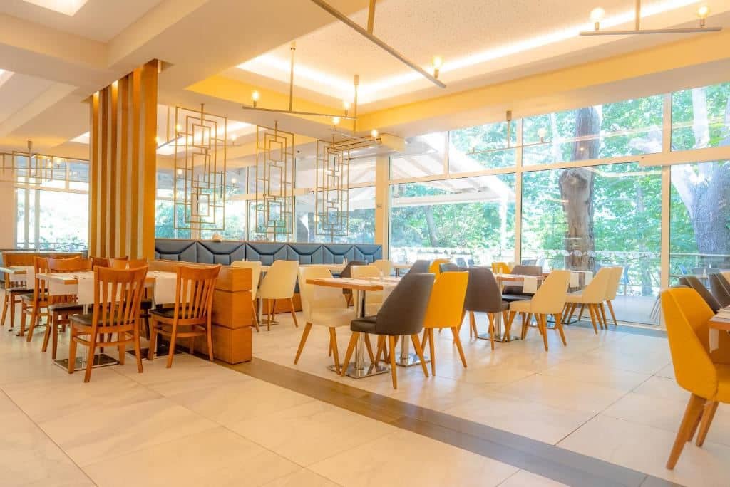restaurants-main-restaurant