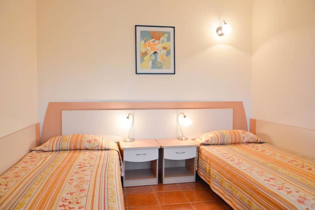 rooms-single-wchild-standard-room-balcony-or-terrace