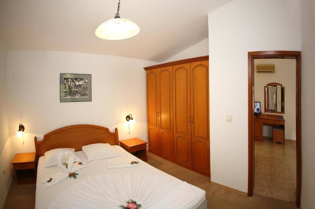 rooms-standard-suite-balcony-or-terrace
