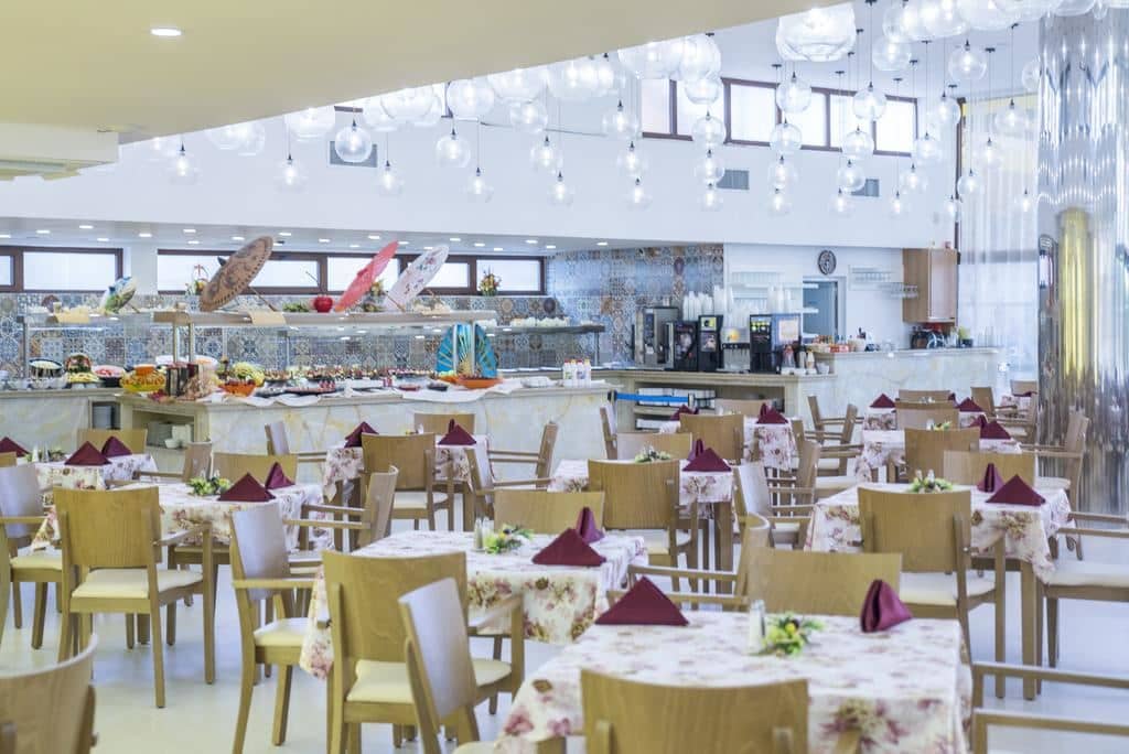 restaurants-restaurants