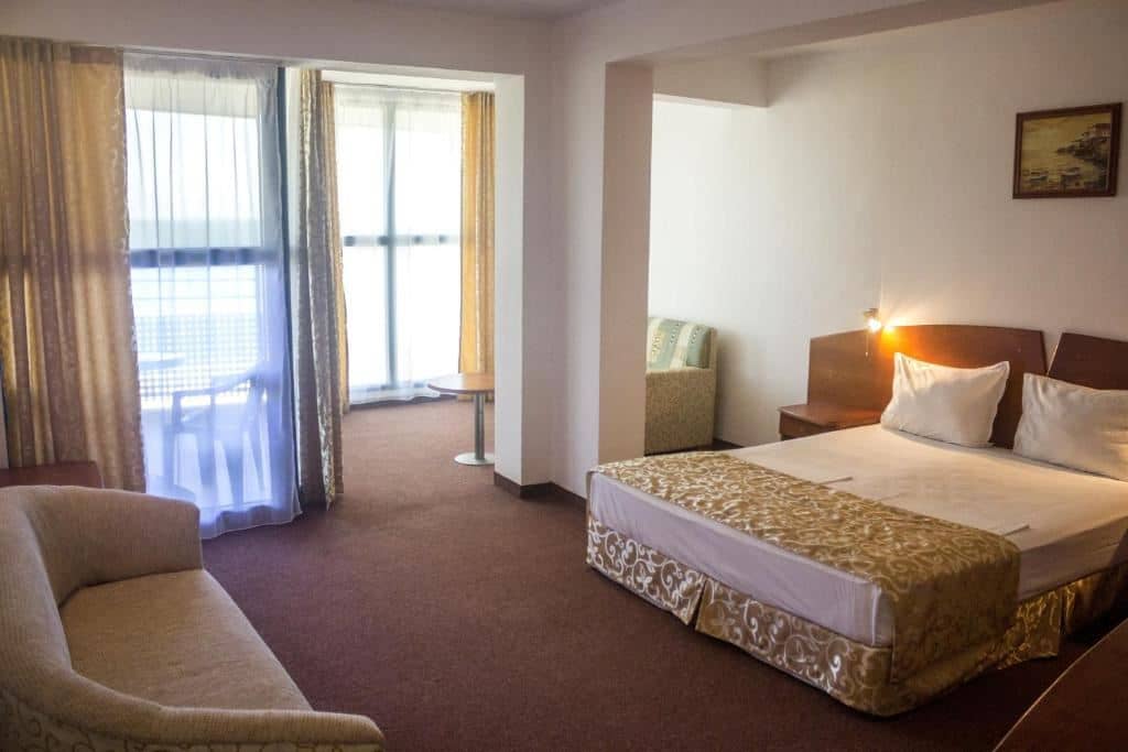 rooms-single-room