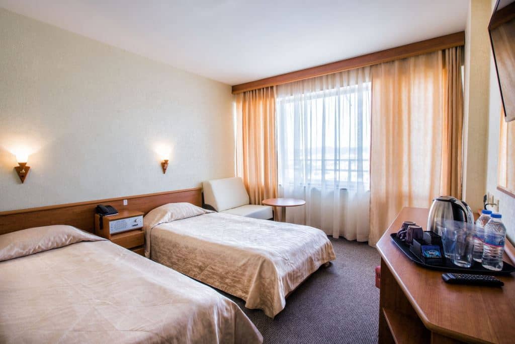 rooms-doubletwin-standard-room