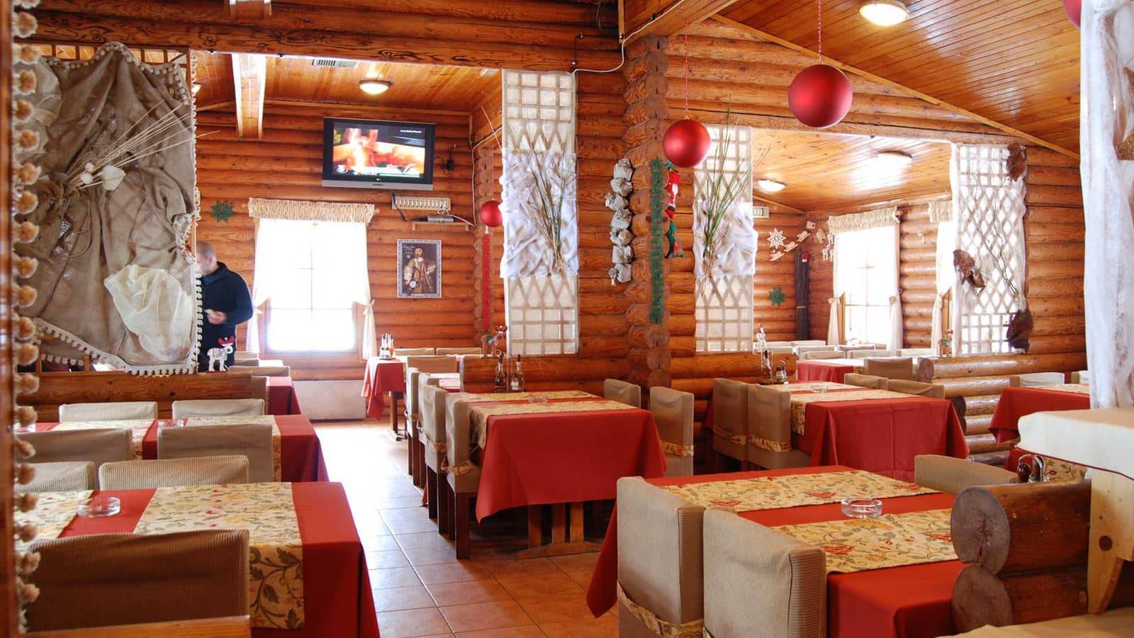 restaurants-restaurant
