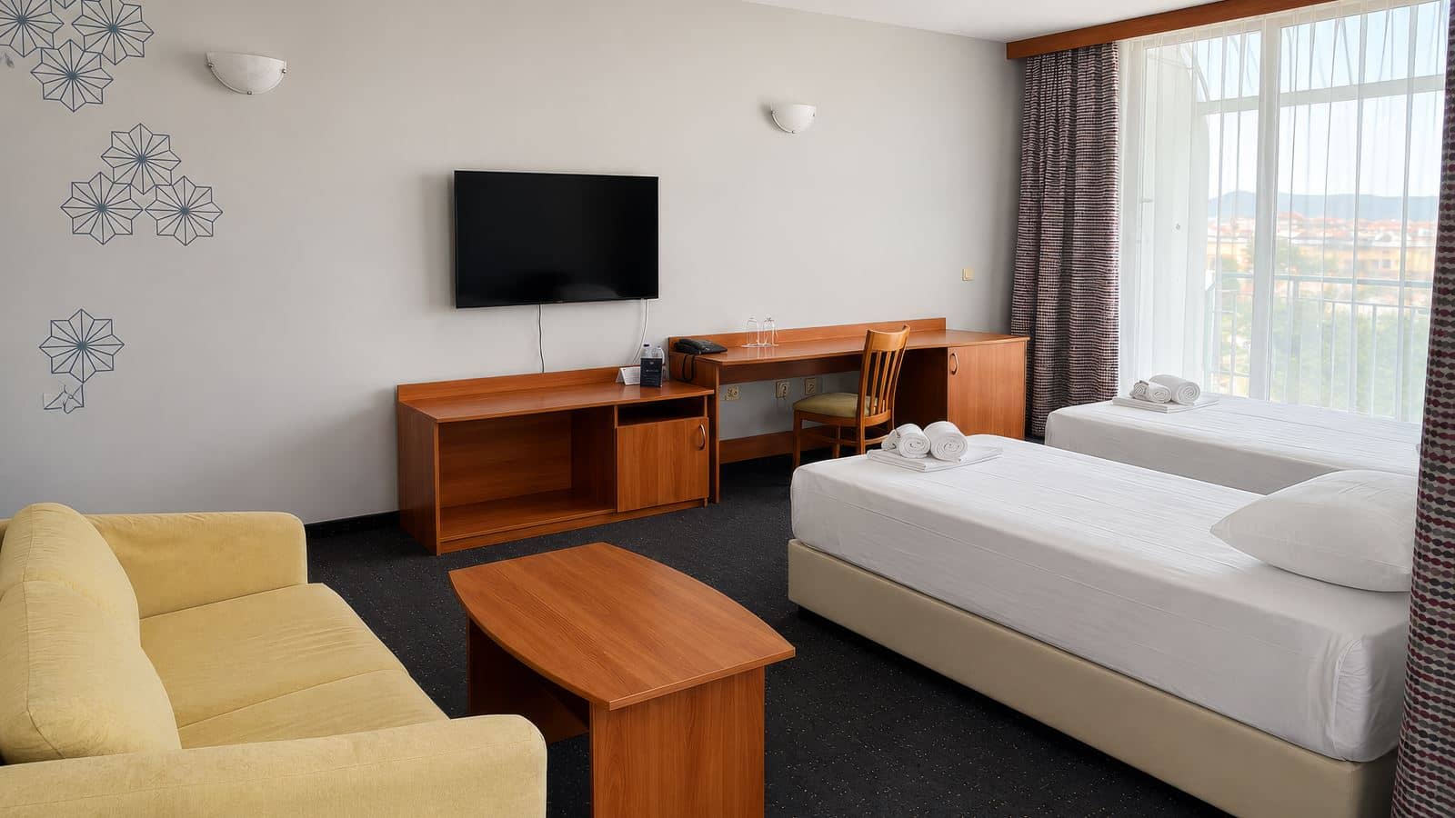 rooms-suite-room