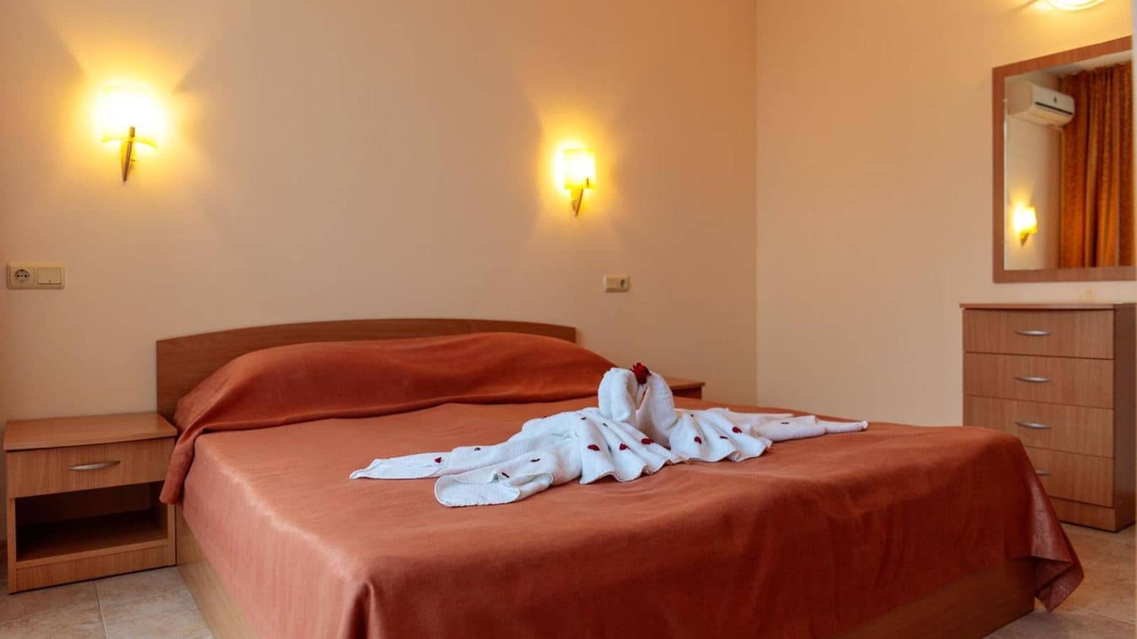 rooms-1-bedroom-standard-apartment-balcony