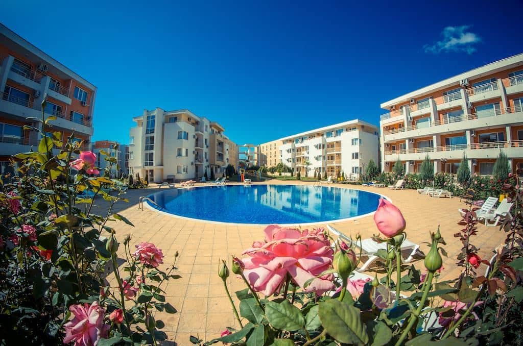 pools-outdoor-pool