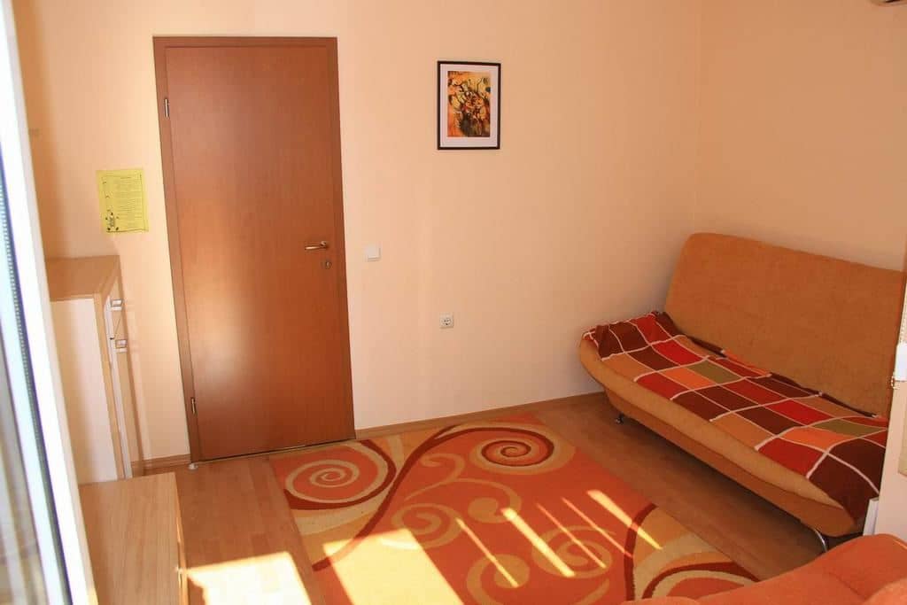 rooms-standard-apartment-balcony-or-terrace