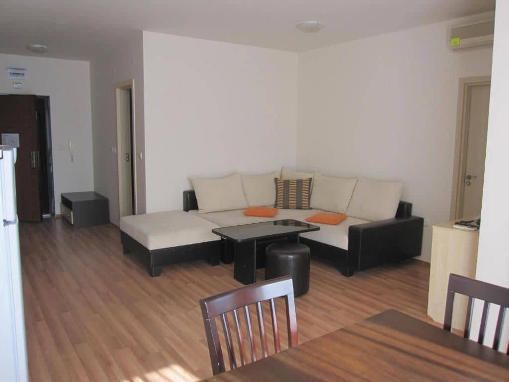 rooms-1-bedroom-standard-apartment-balcony-or-terrace