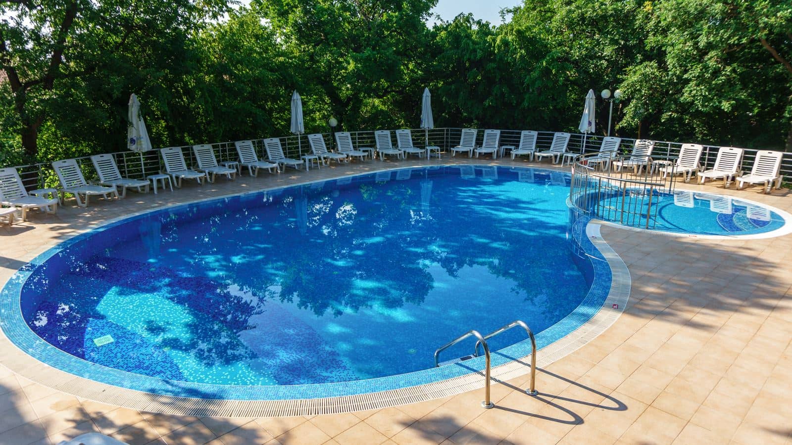 pools-outdoor-pool