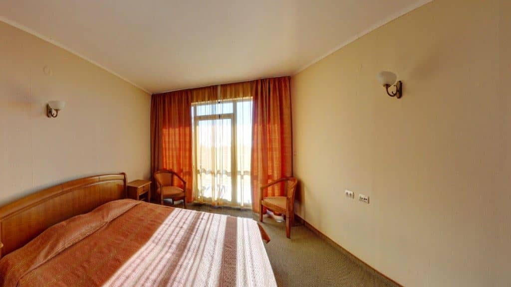 rooms-superior-apartment-balcony