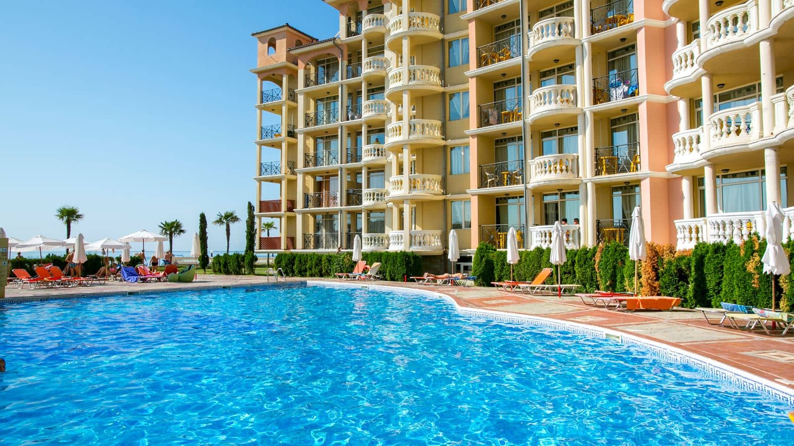 pools-outdoor-pool