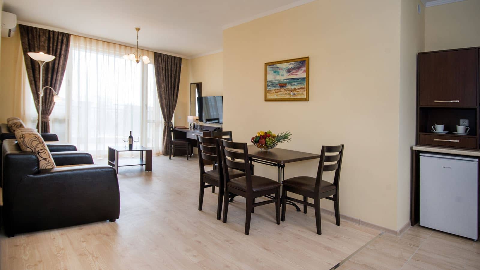 rooms-2-bedroom-standard-apartment-balcony-or-terrace