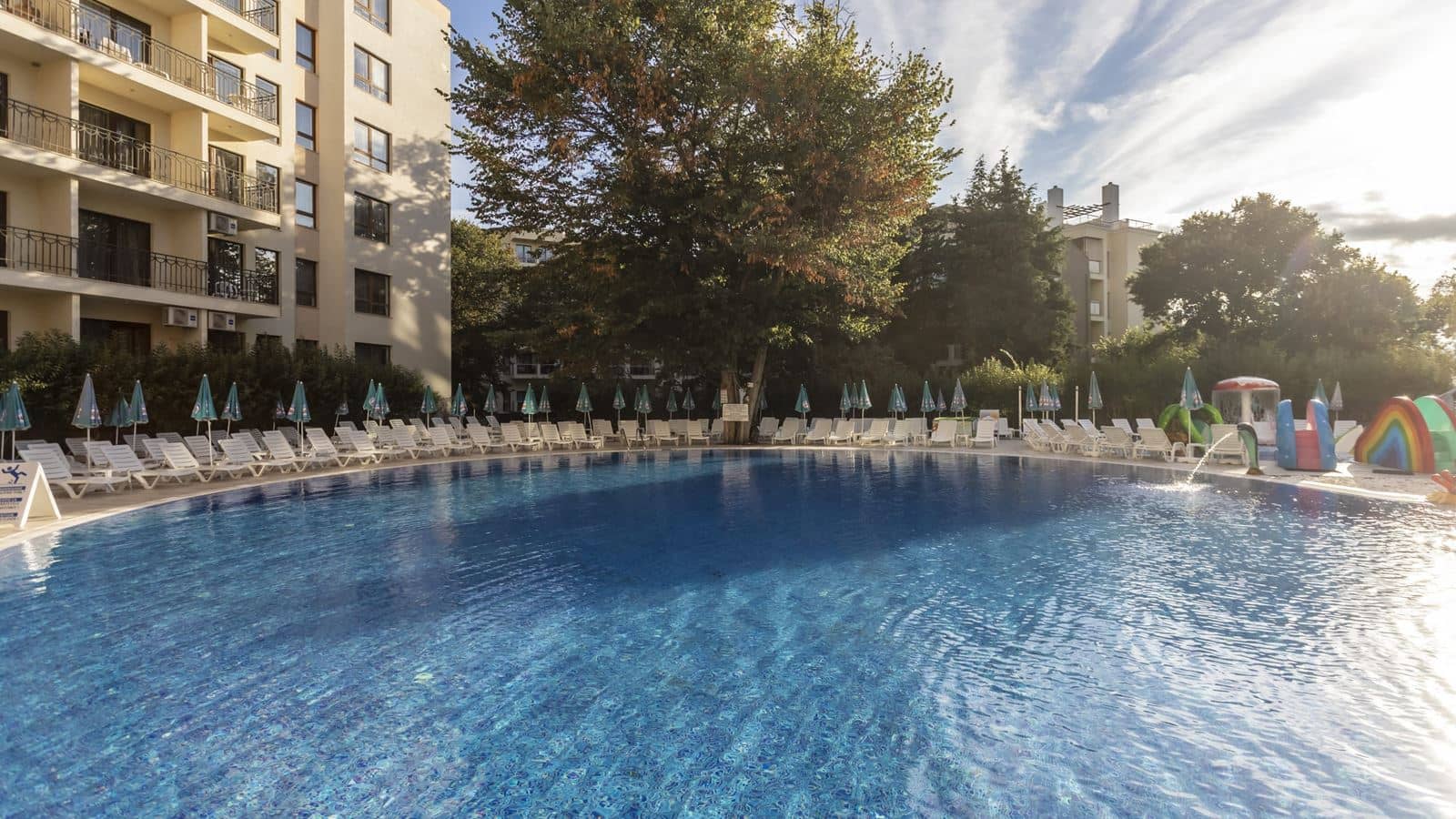pools-outdoor-pool