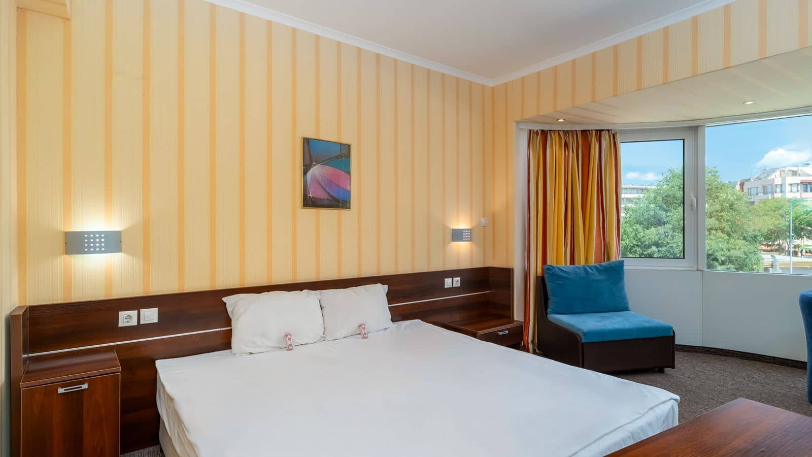 rooms-bed-twin-room