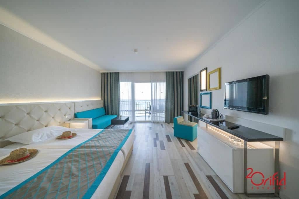 rooms-premium-room-sea-view-balcony