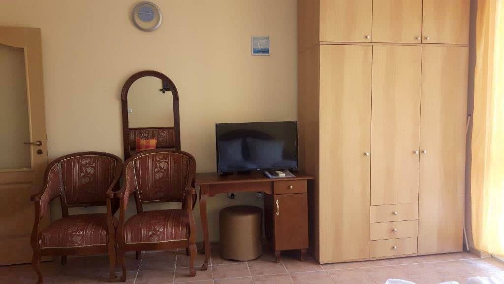 rooms-standard-studio-balcony-or-terrace