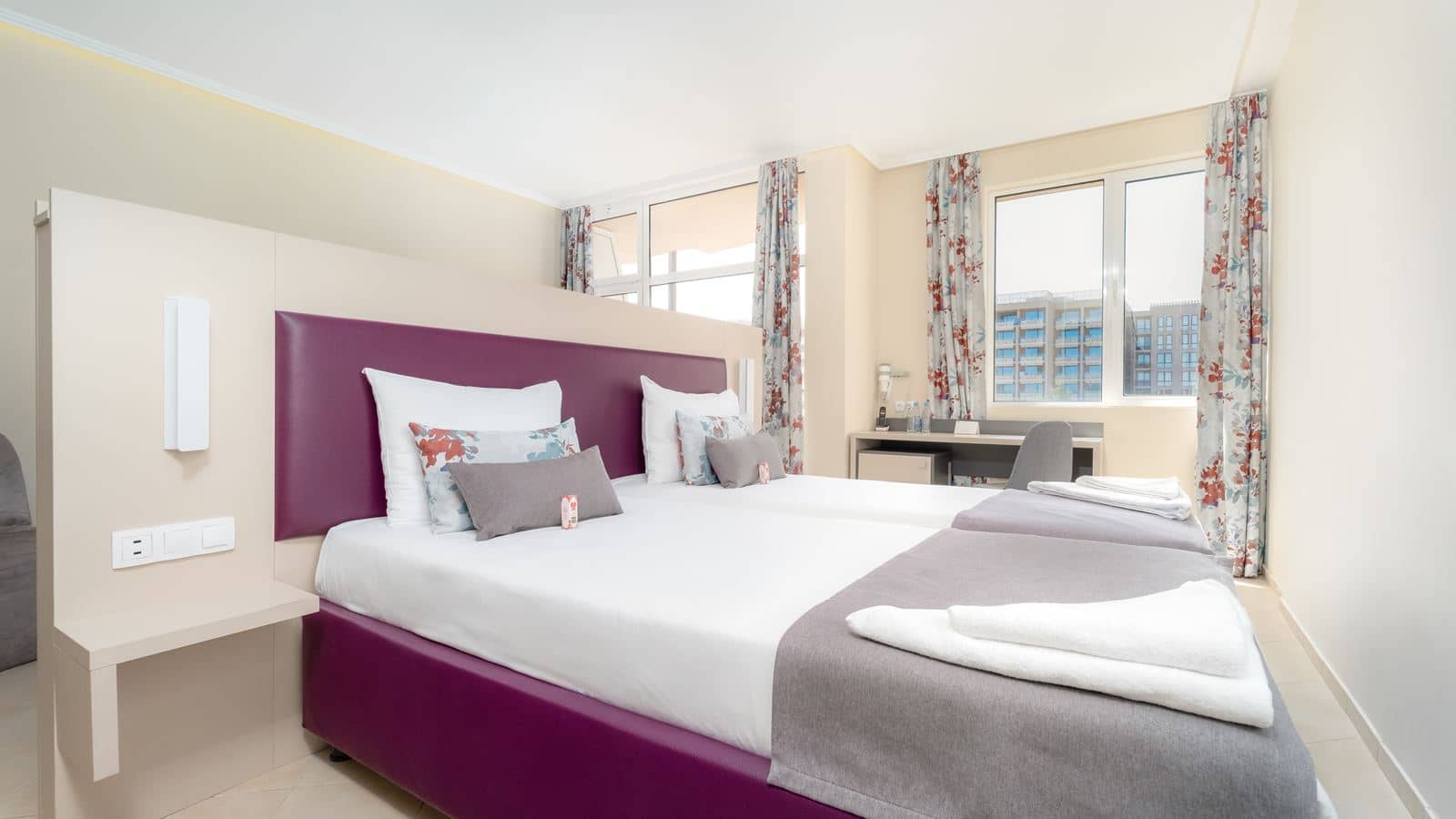 rooms-suite-room