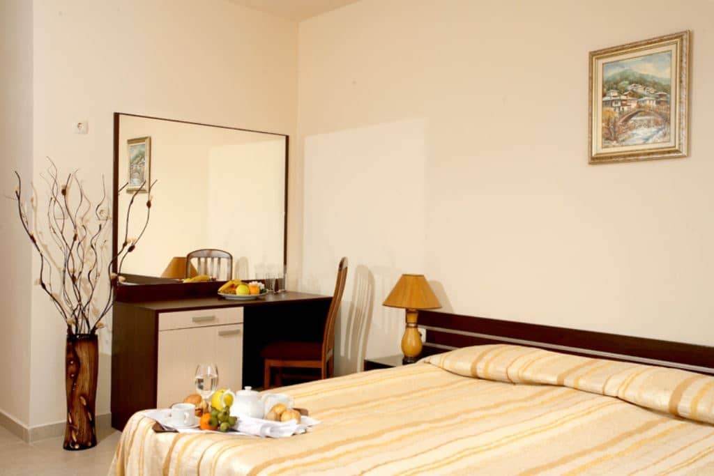 rooms-deluxe-studio
