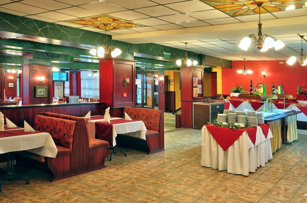 restaurants-main-restaurant-golden-eagle