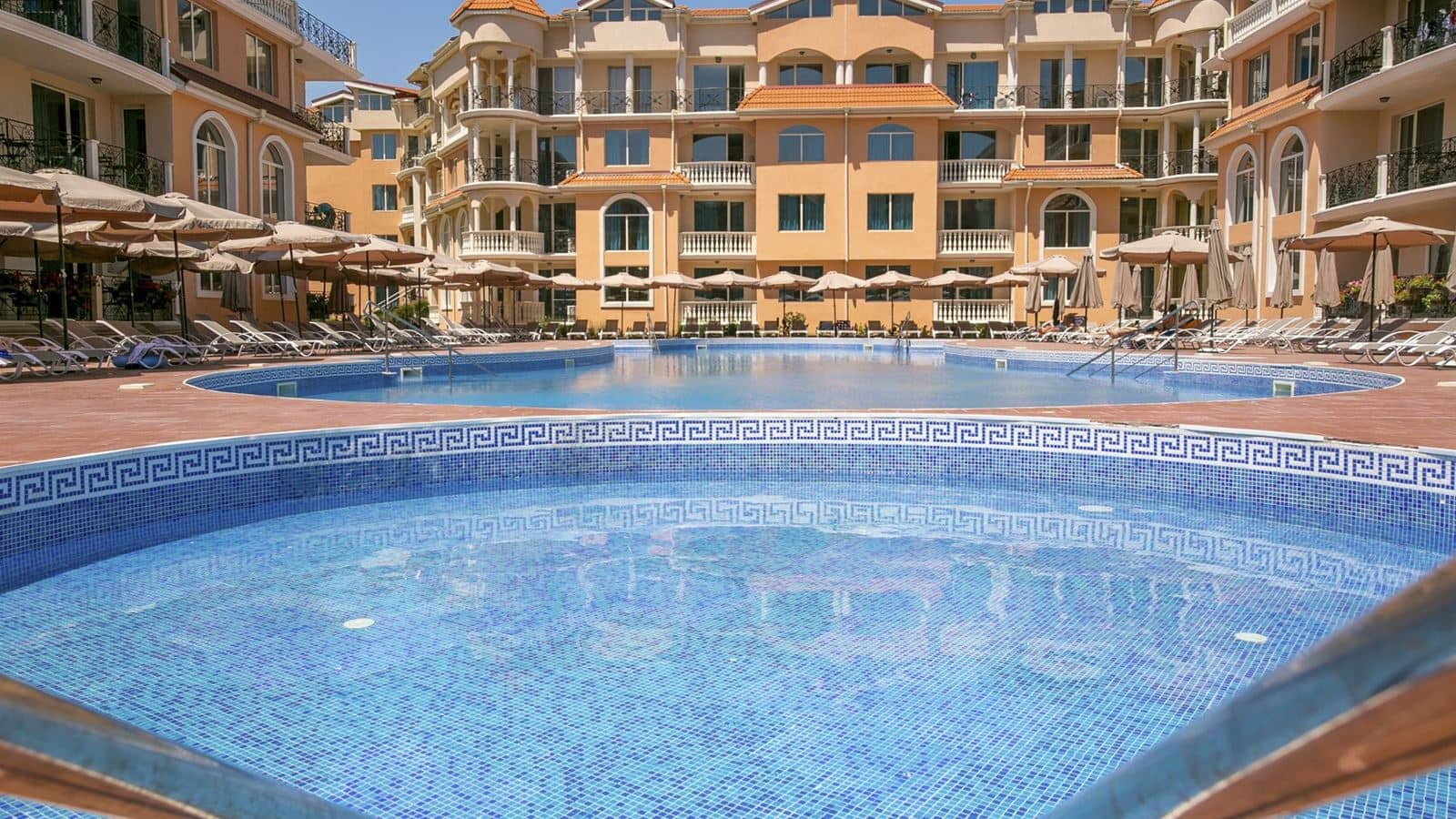 pools-outdoor-pool
