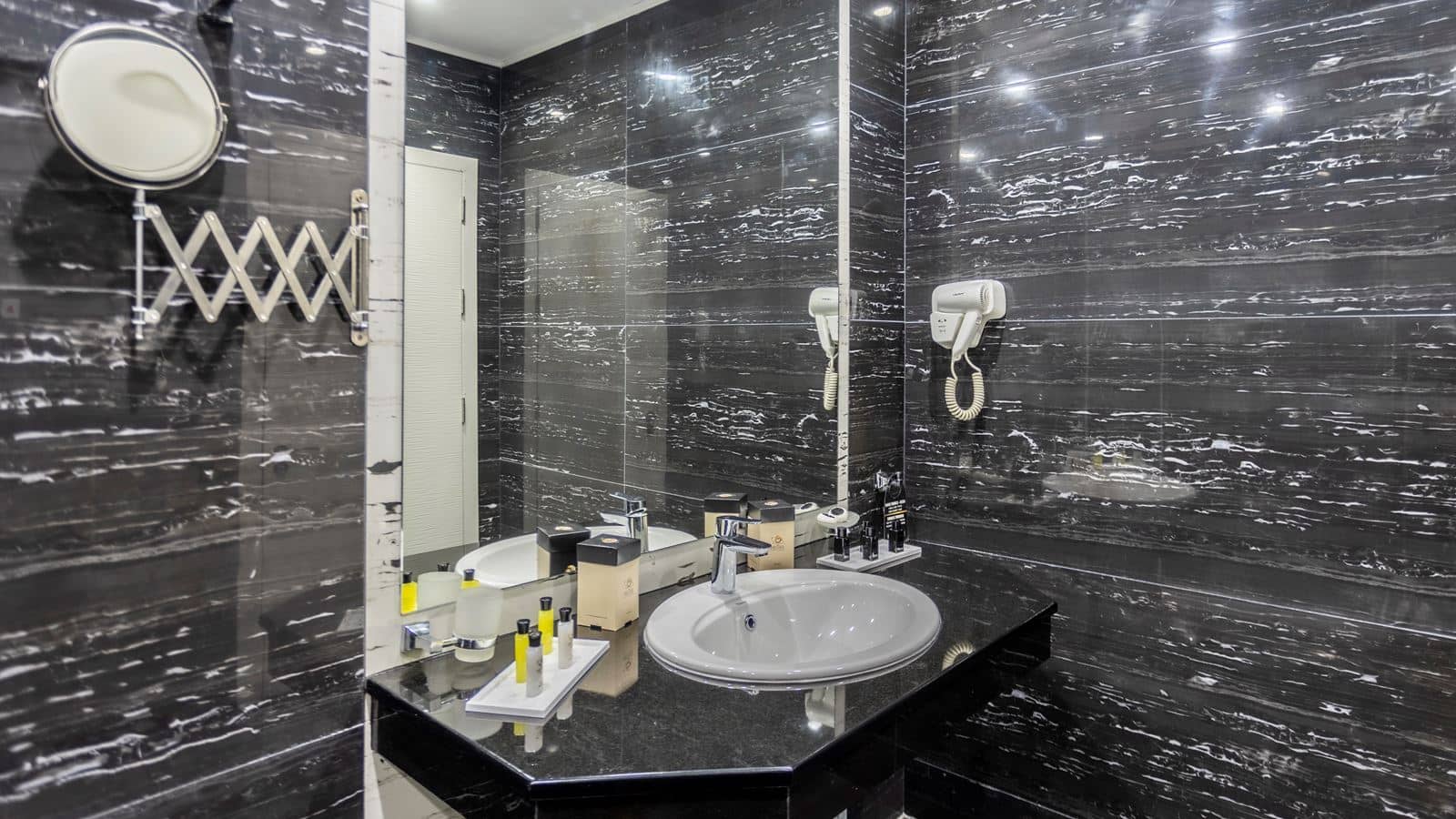 rooms-premium-room