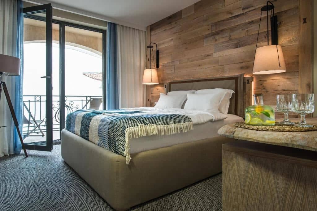 rooms-standard-room-sea-view-balcony-or-terrace