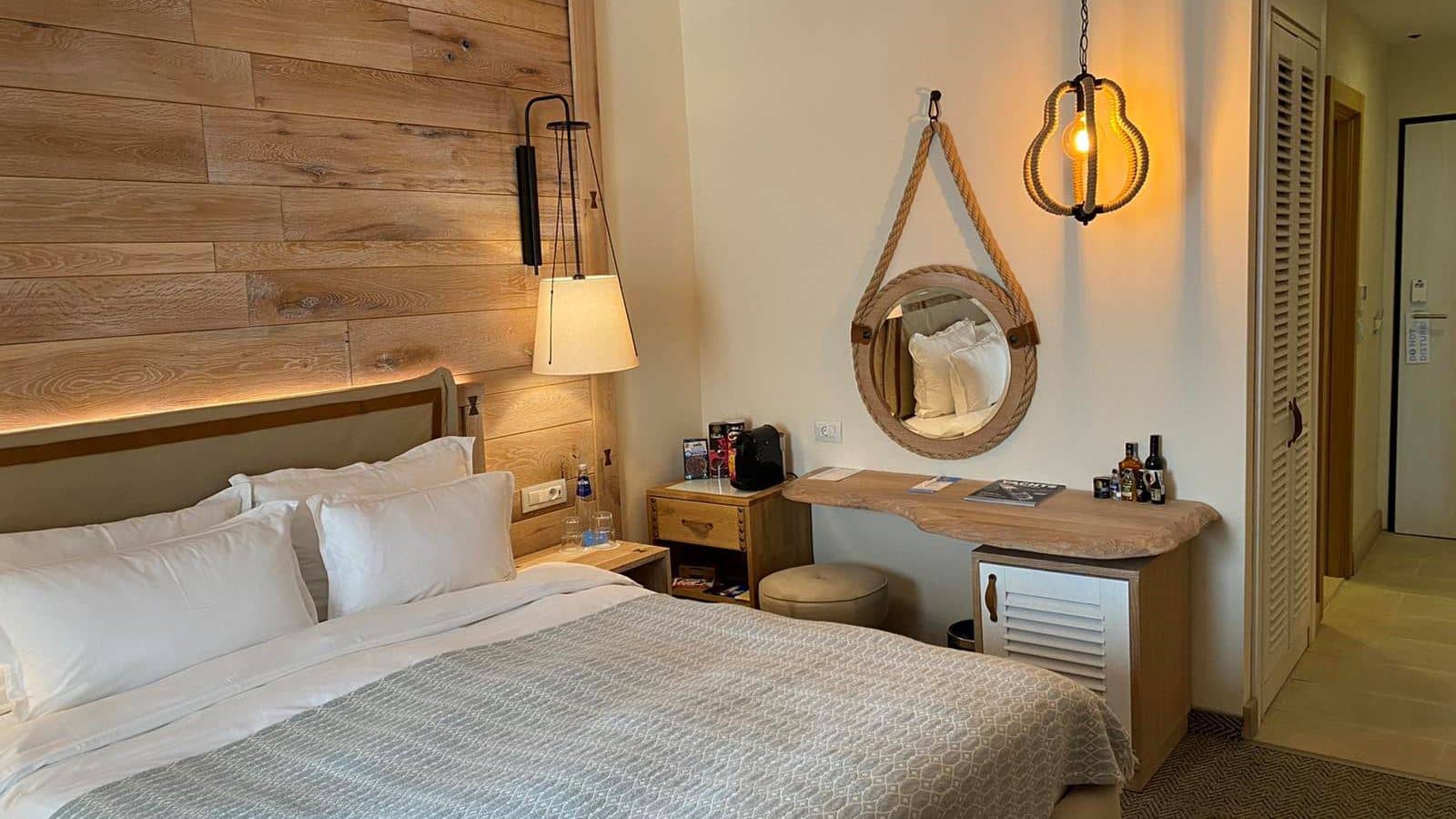 rooms-standard-room-balcony-or-terrace-promotion