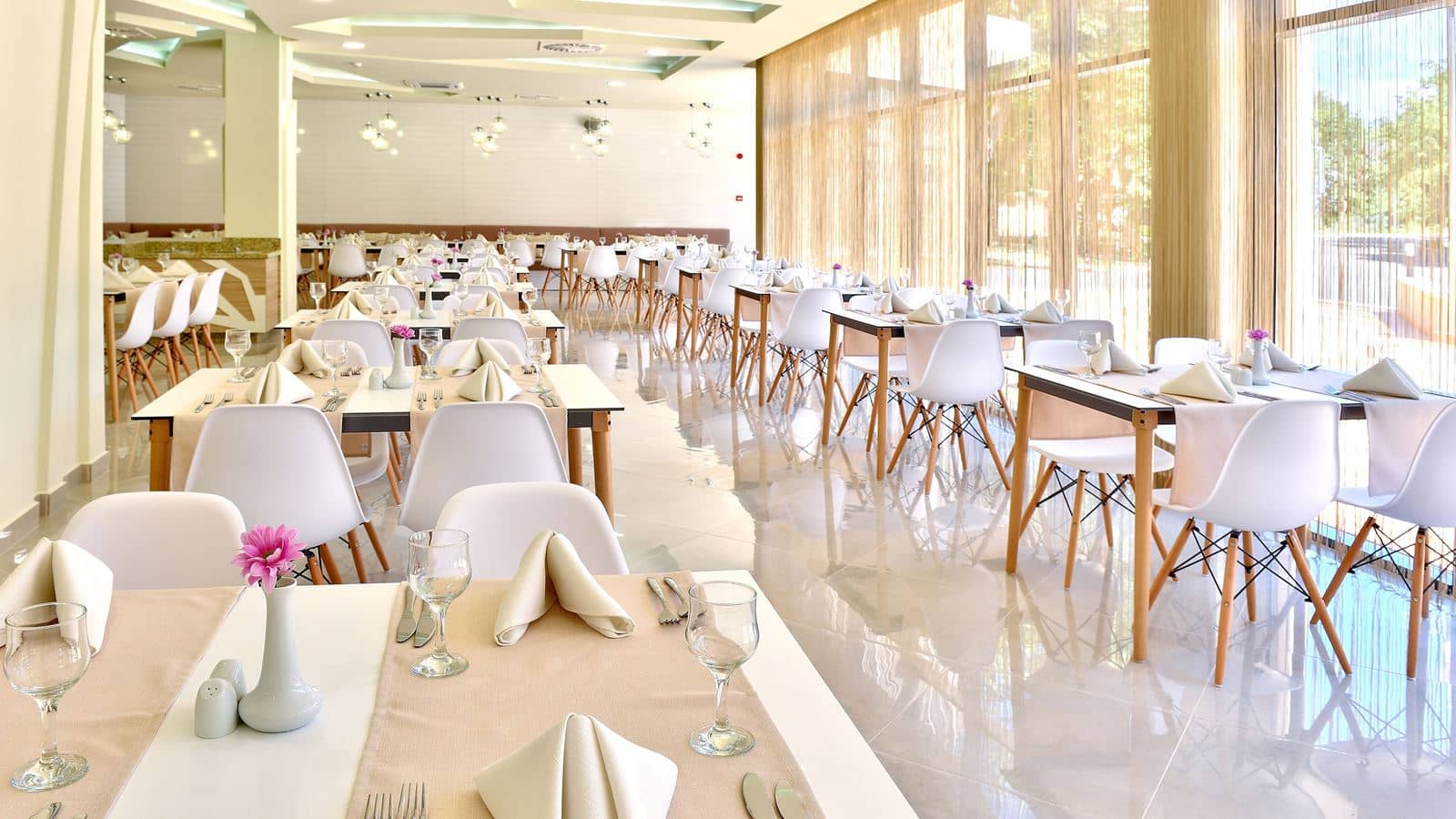 restaurants-main-restaurant