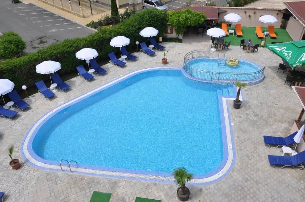 pools-pools