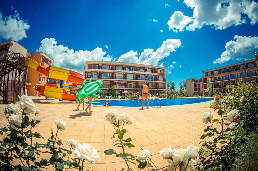 pools-outdoor-pool