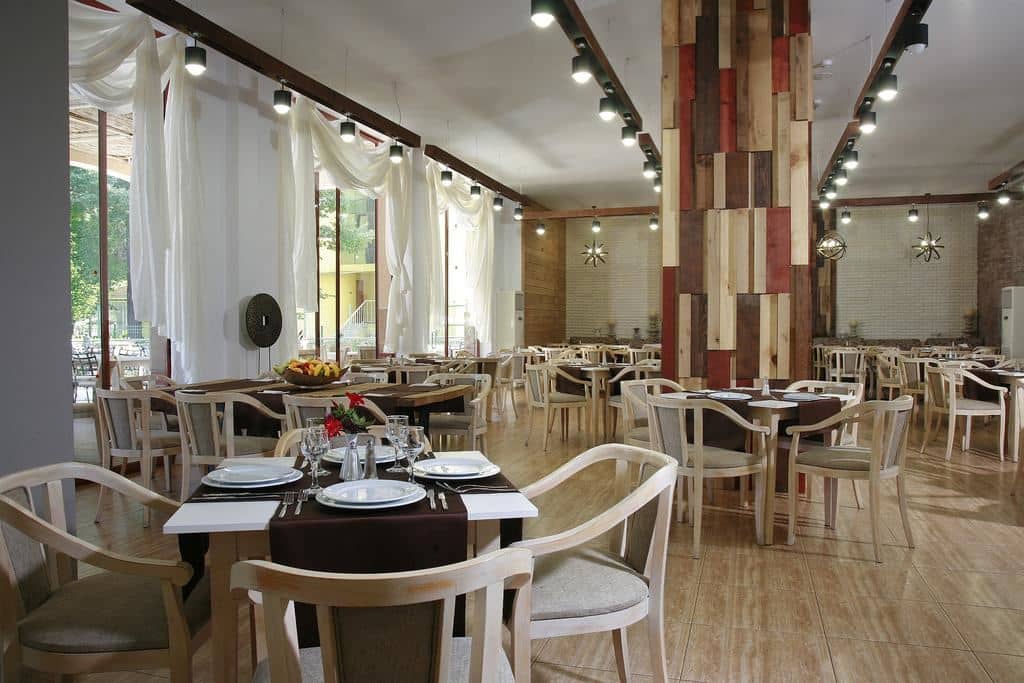 restaurants-restaurants