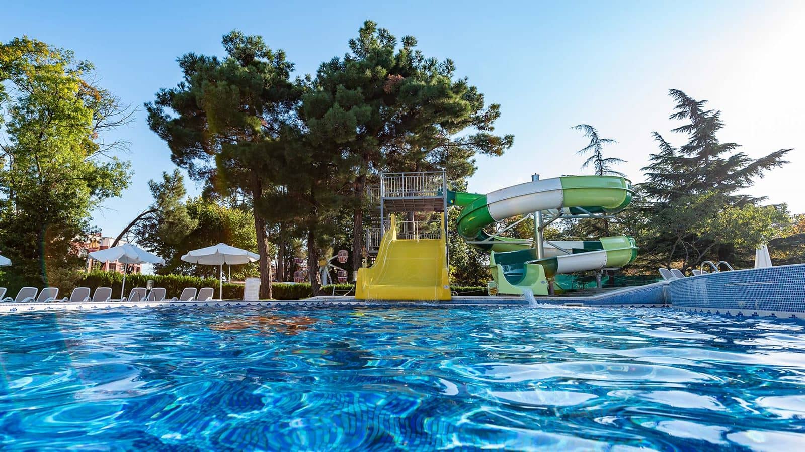 water-park-outdoor-pool