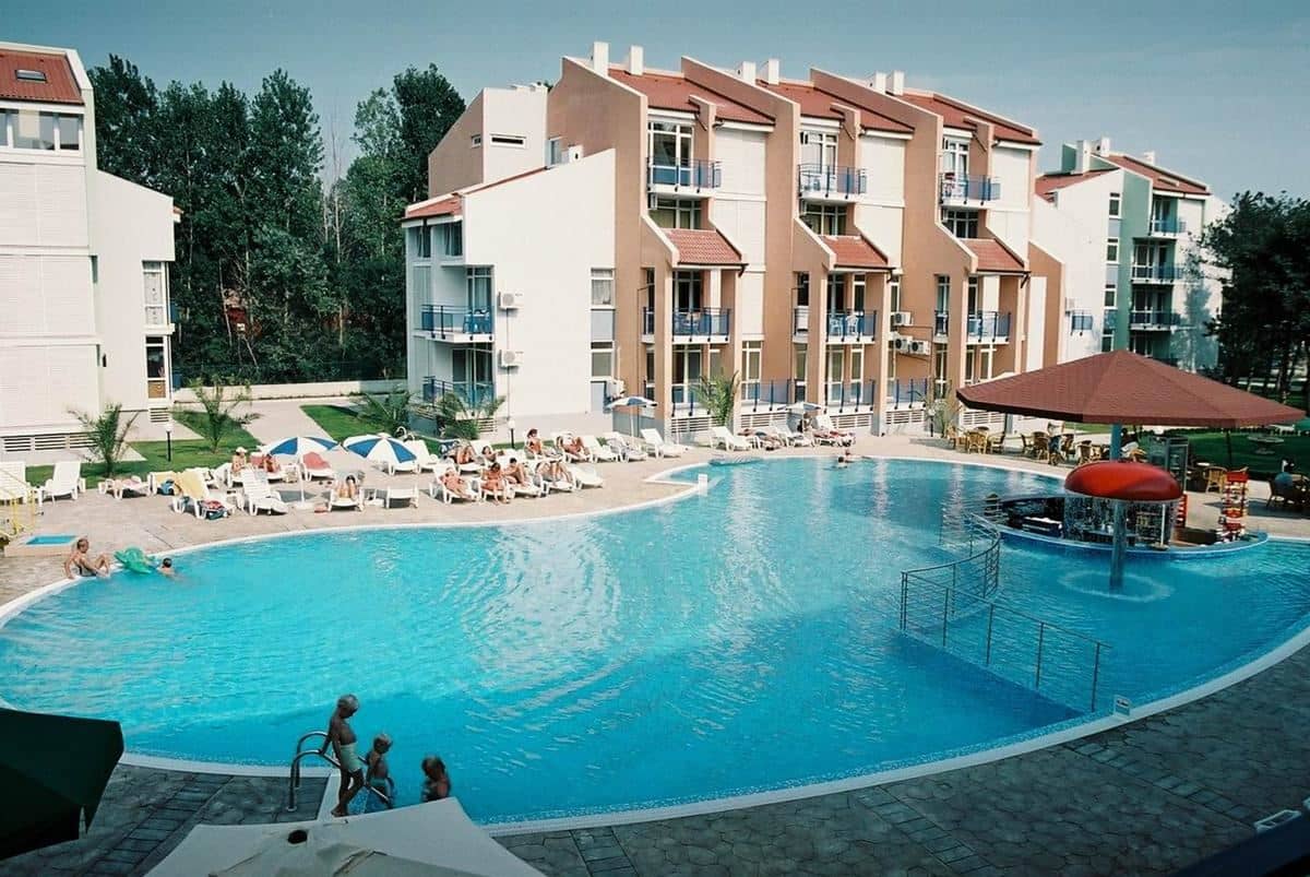 pools-outdoor-pool