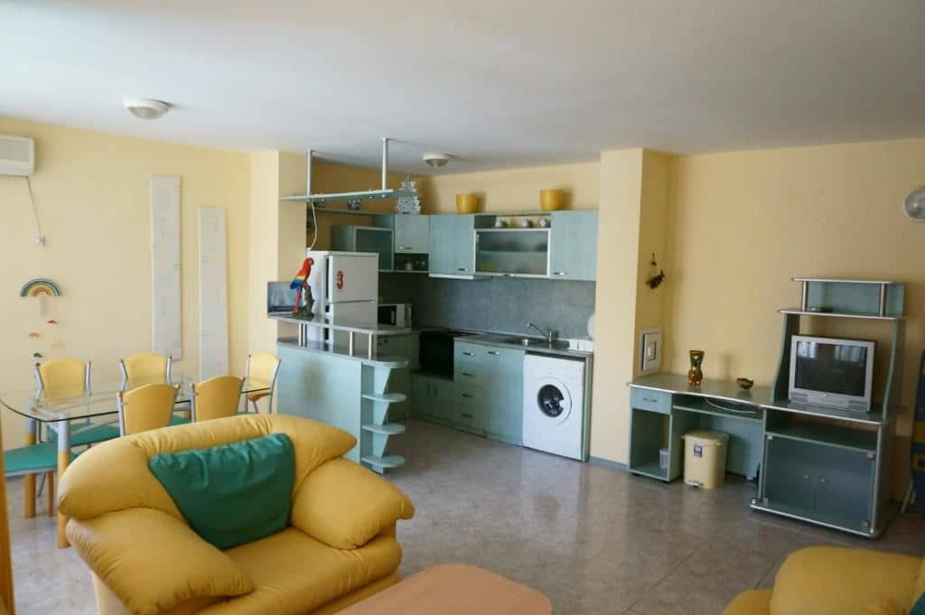 rooms-2-bedroom-standard-apartment-balcony-or-terrace