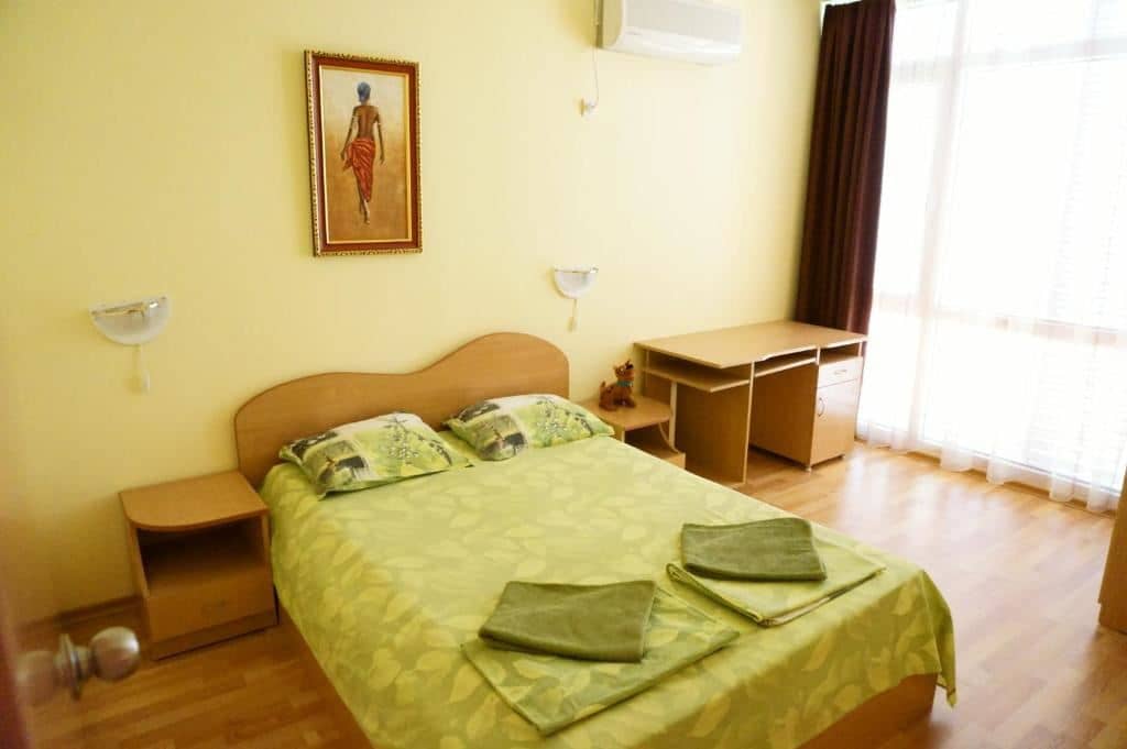 rooms-2-bedroom-standard-apartment-balcony-or-terrace