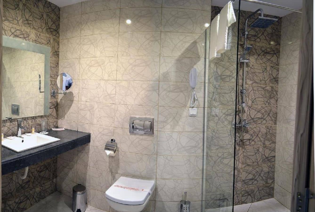 rooms-1-bedroom-standard-apartment-balcony-or-terrace