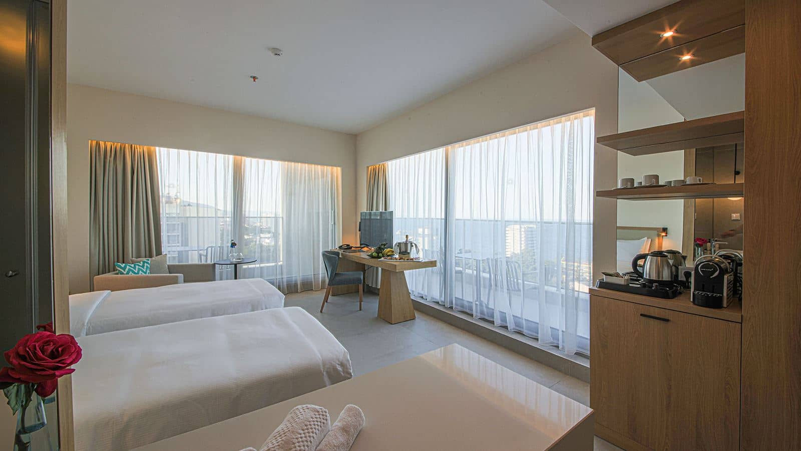 rooms-superior-room