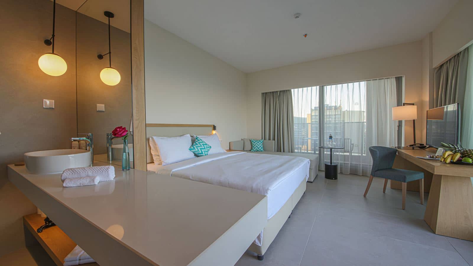 rooms-superior-room