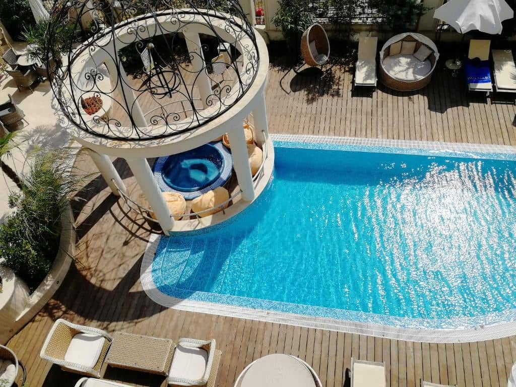 pools-pools