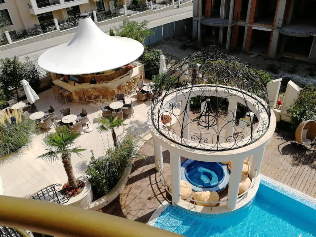 pools-pools