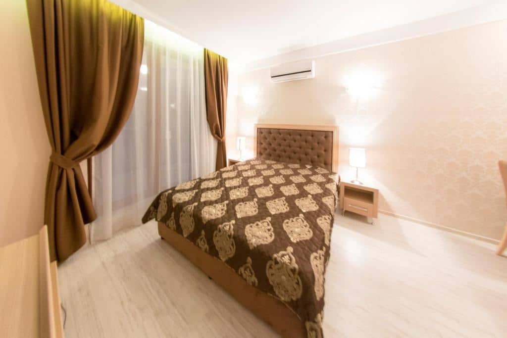 rooms-standard-studio-balcony